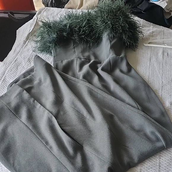 House of CB | Dresses | House Of Cb Green Strapless Dress With Feather Trim | Poshmark House of CB | Dresses | House Of Cb Green Strapless Dress With Feather Trim | Poshmark